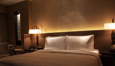 LED strip RGB | 1 meter | 16 kleuren | Siliconen voering | Buigbaar | Milieuzuinig | Water- en stofbestendig | Zelfklevend | Multifunctioneel 1