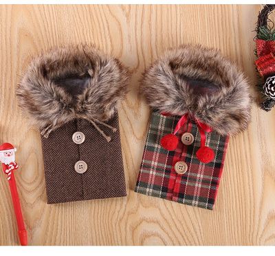 Wijn Accessoire set – Wijnaccessoires kado - Unieke Wijnjassen – 2 stuks – Passen in Wijnkoeler – Handgemaakte Wijnkraag 5